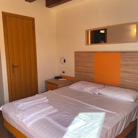 Onda Hotel Torri Del Benaco
