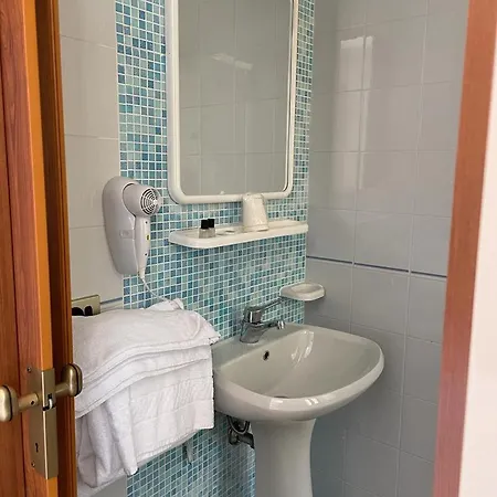 Garni Onda 2* Torri Del Benaco