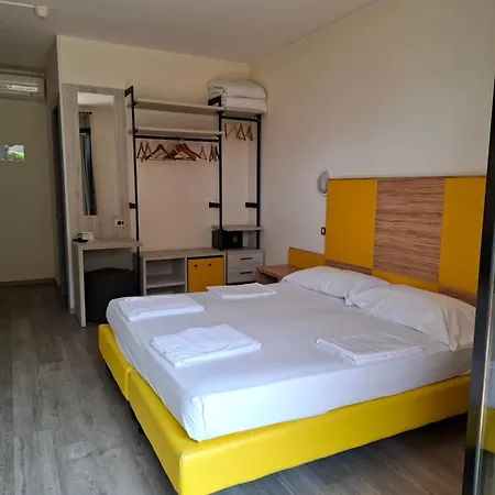 Onda Hotel Torri Del Benaco