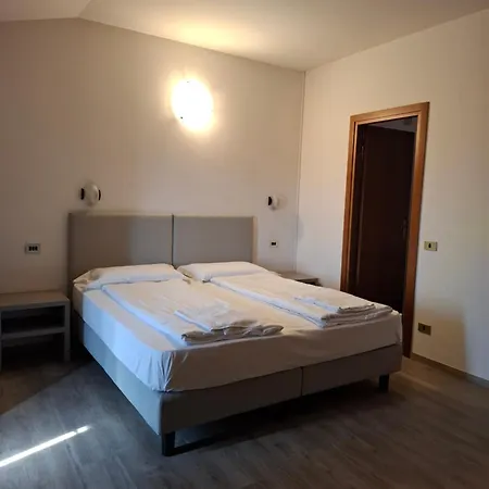 Hotel Onda Torri Del Benaco