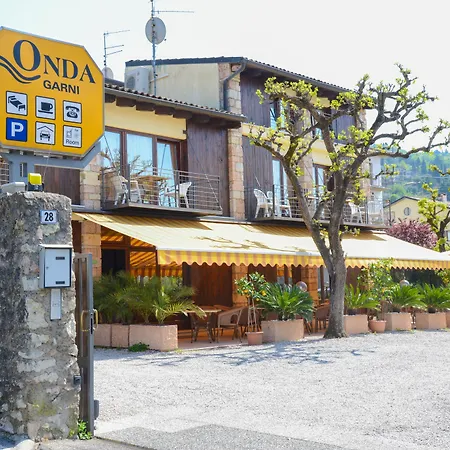 Onda 2* Torri Del Benaco