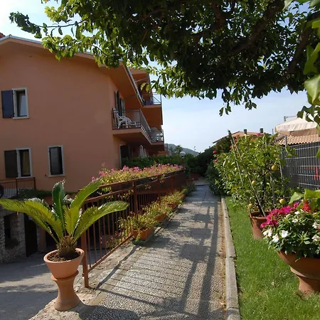 Onda Hotel Torri Del Benaco