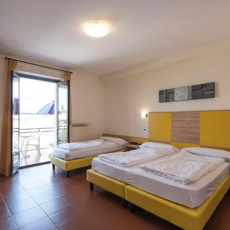 Onda Hotel Torri Del Benaco