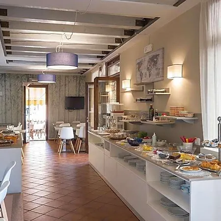 Onda Hotel 2*