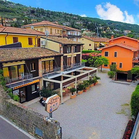Onda 2* Torri Del Benaco