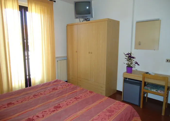 Garni Onda Hotel Torri Del Benaco