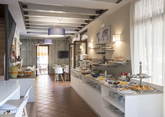 Hotel Garni Onda Torri Del Benaco